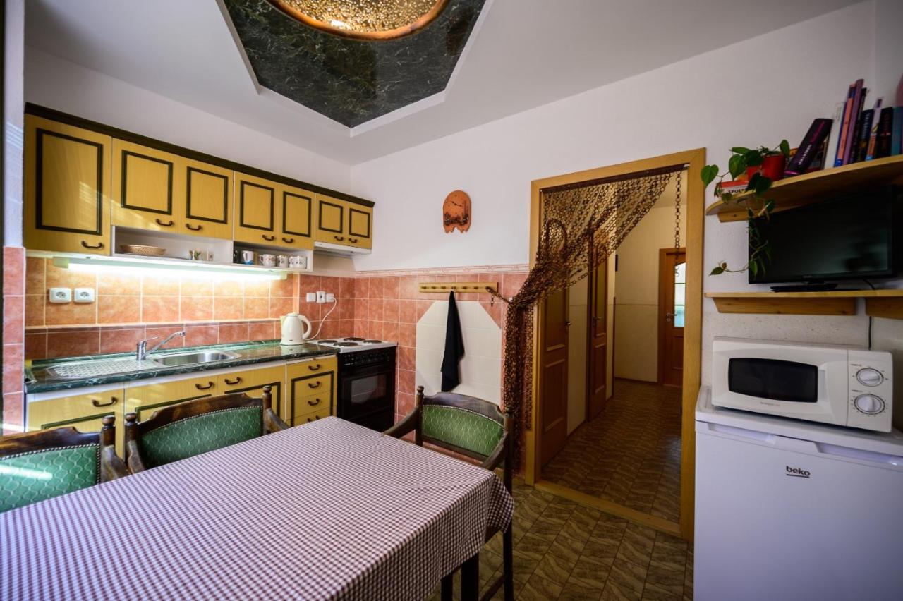 Apartment Gebrt Rokytnice nad Jizerou Exteriör bild